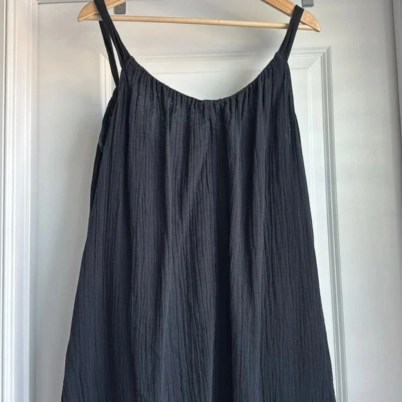 Black Dress - Picture 3 of 6